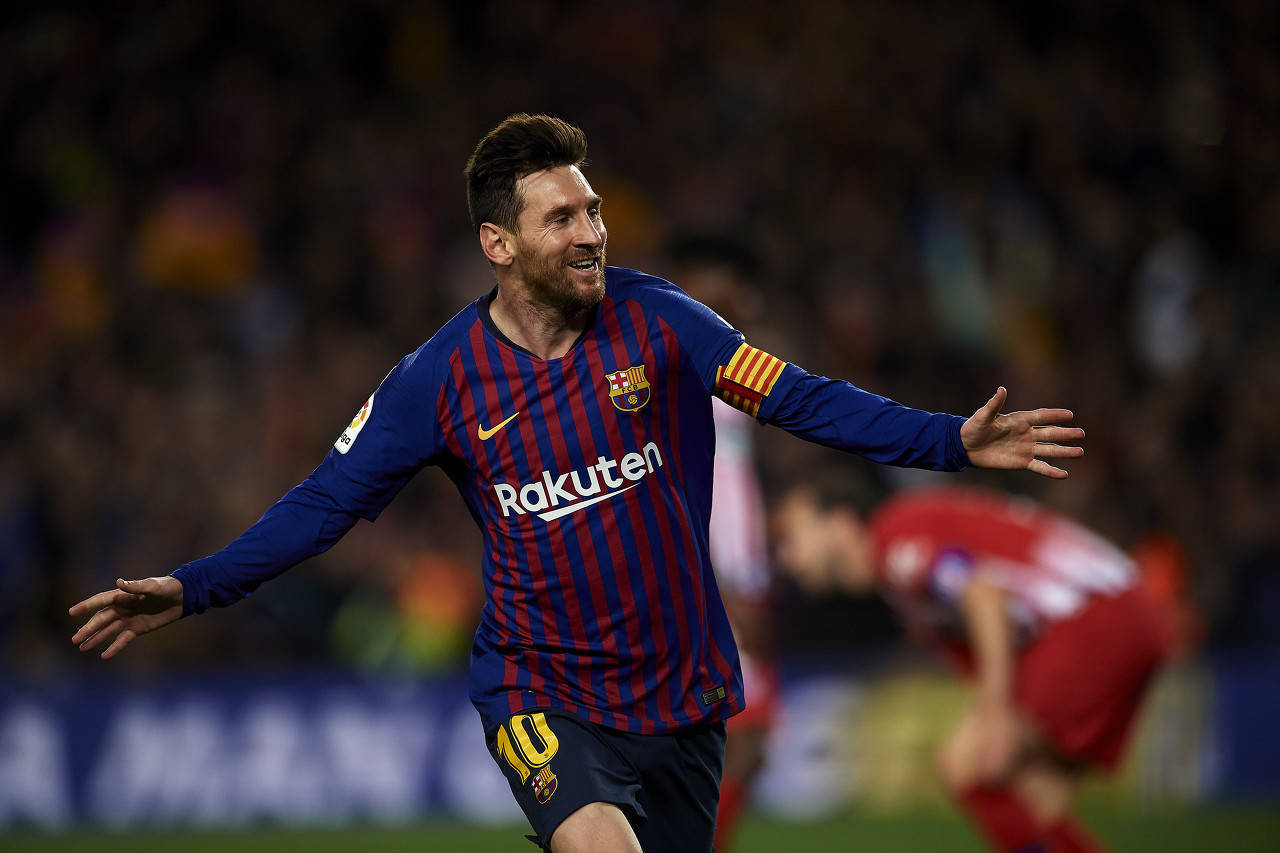 新吹法！莱斯科特：梅or罗？我选梅西，他就是吃了兴奋剂的D席！