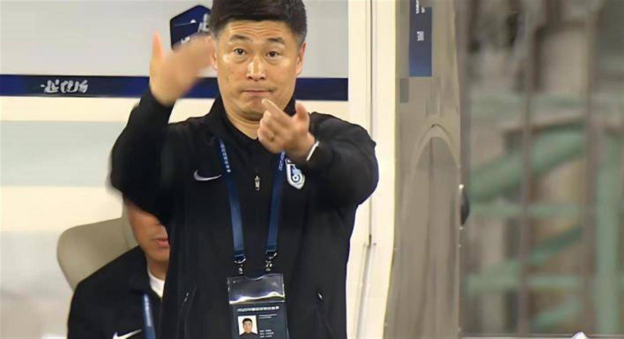 轰动足坛!大连功勋主帅火速执教汉堡,兑现诺言挖林良铭加盟德甲